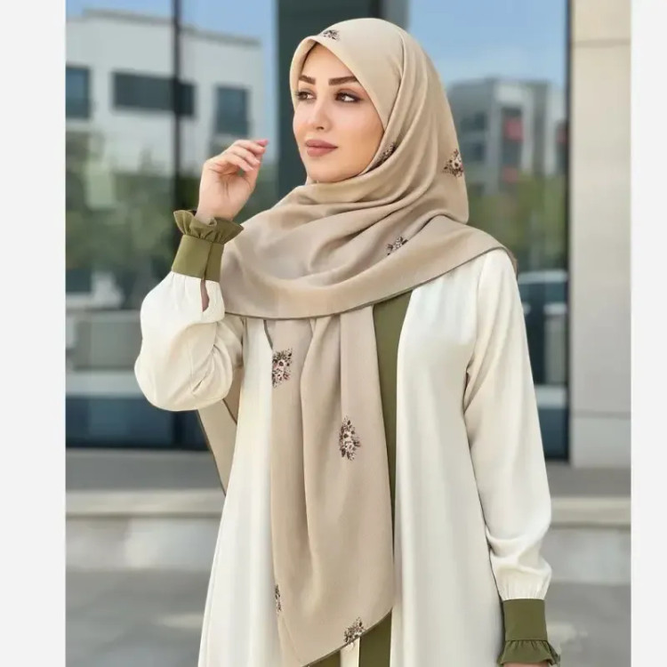 روسری نخ کاستوم طرح خورشید قواره بزرگ 140 سانتیمتر چرخ دوز