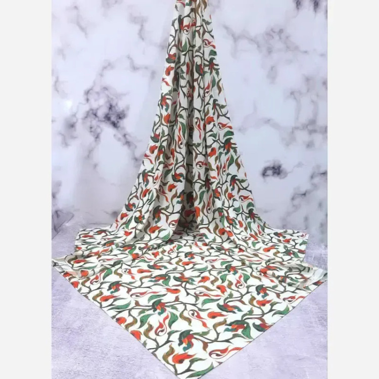 روسری نخ کاستوم طرح حنانه سایز 140 چرخ دوز