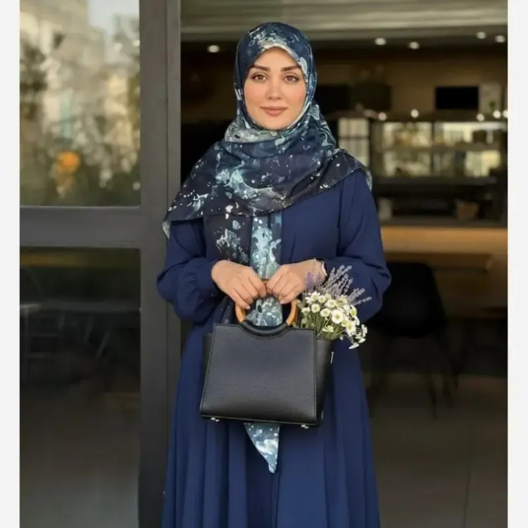 روسری نخ طرح زحل مناسب تیپ اسپرت و مجلسی